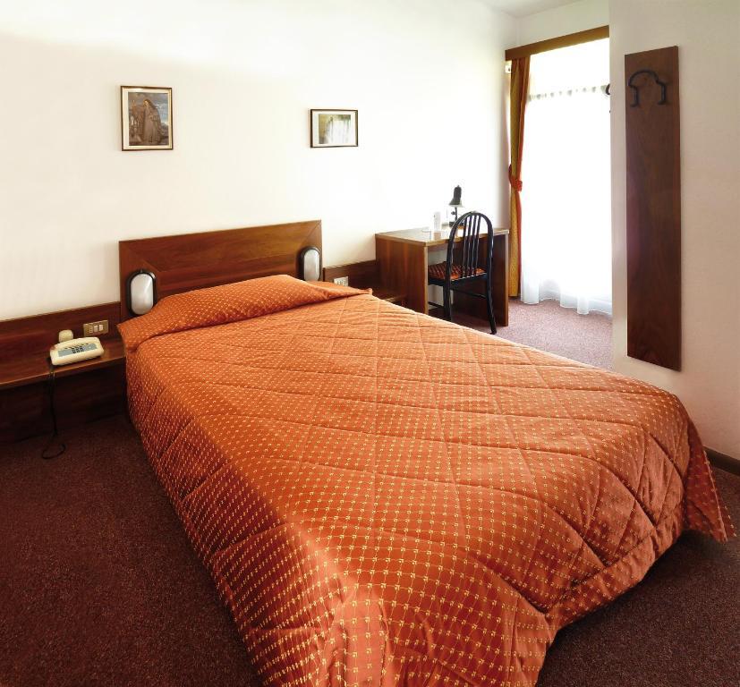La Rotonda Hotel Перджине Валсугана Стая снимка